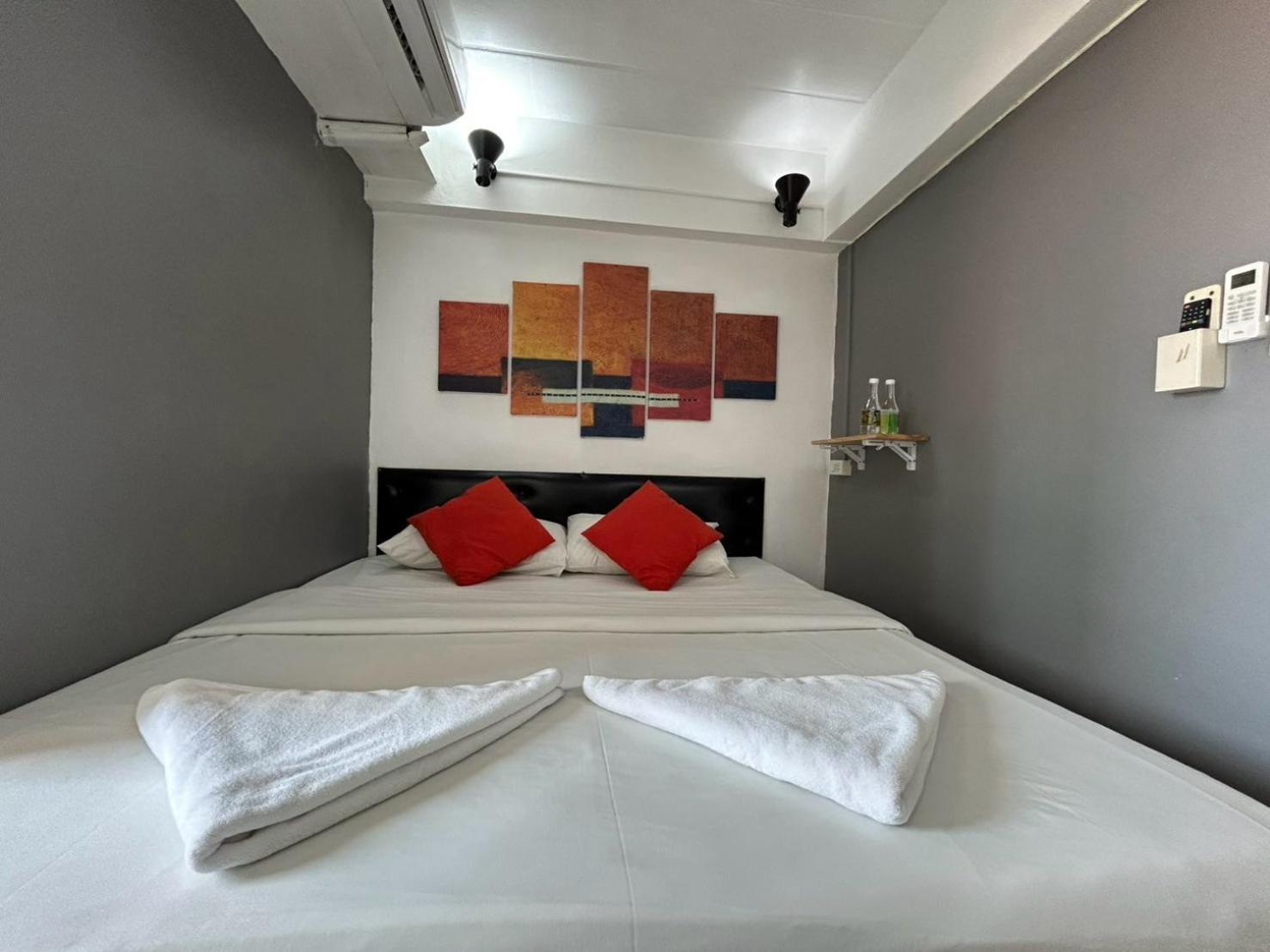 Khaosan Art Hotel Бангкок Экстерьер фото