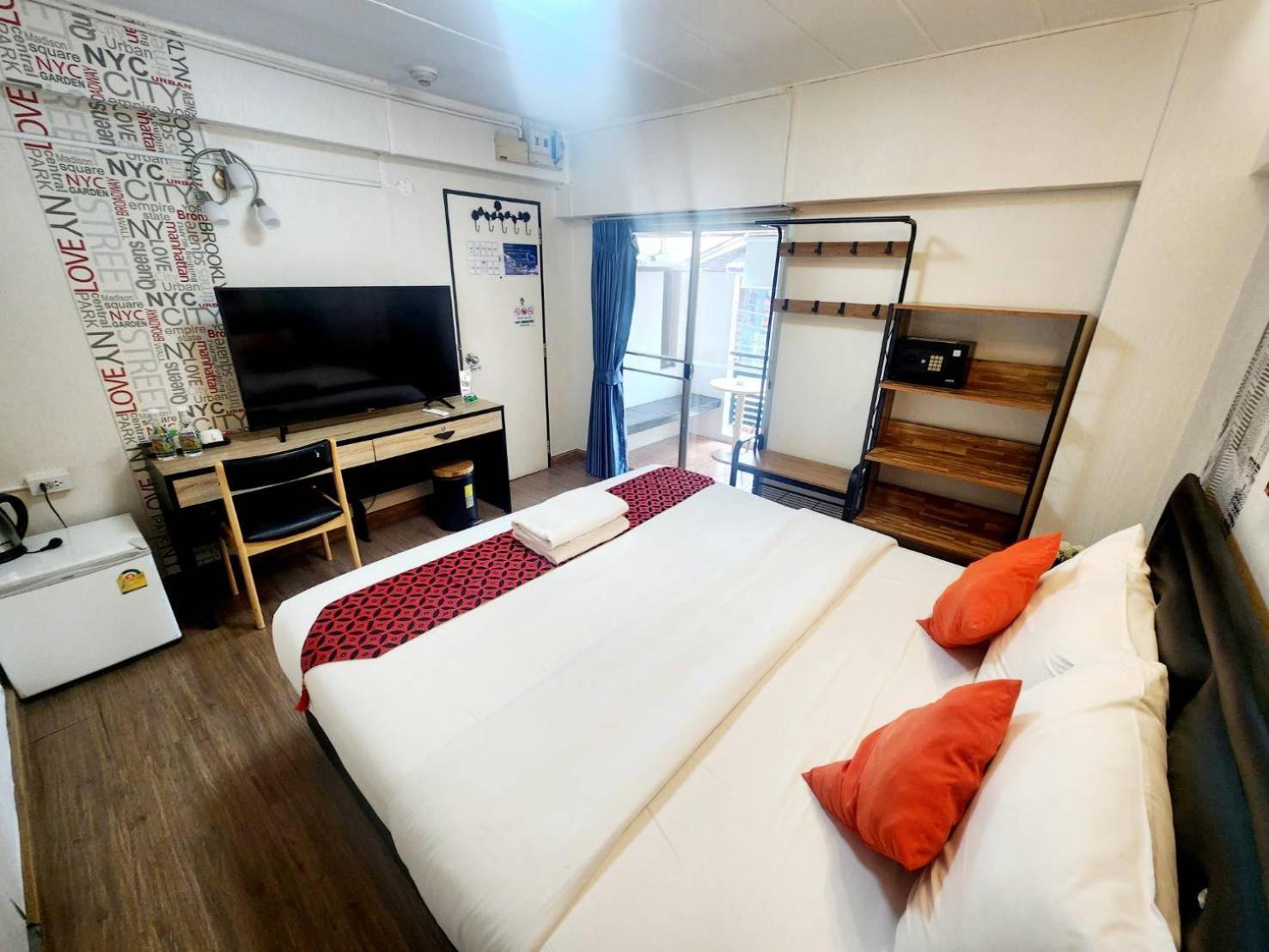 Khaosan Art Hotel Бангкок Экстерьер фото