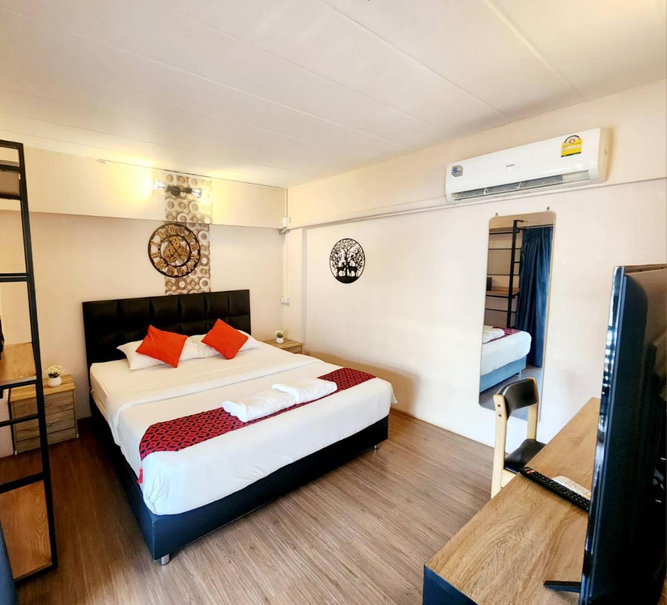 Khaosan Art Hotel Бангкок Экстерьер фото